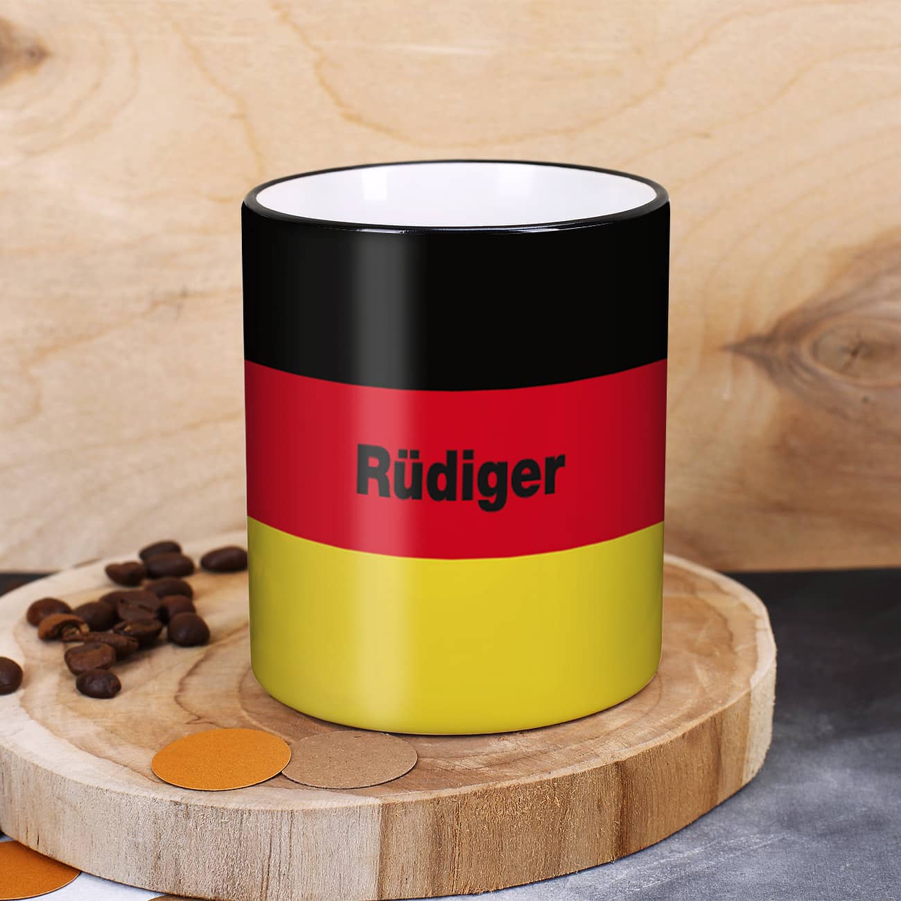 Tasse in Deutschlandfarben mit Wunschname