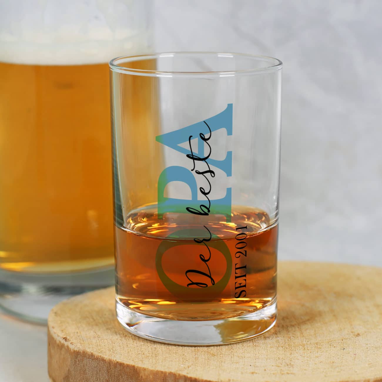 Schnapsglas mit Wunschtext und der Jahreszahl Ihrer Wahl bedruckt