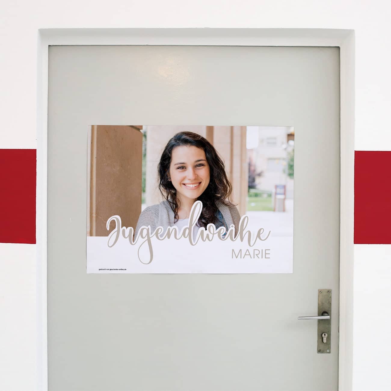 Personalisiertes Papierbanner mit Wunschname und Foto