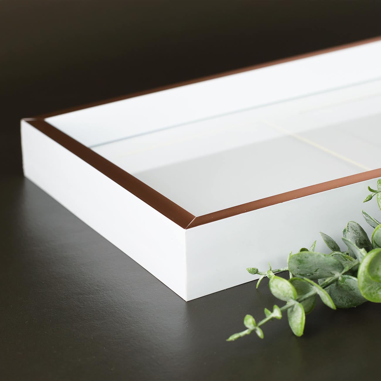 Rahmen in Weiß und Roségold