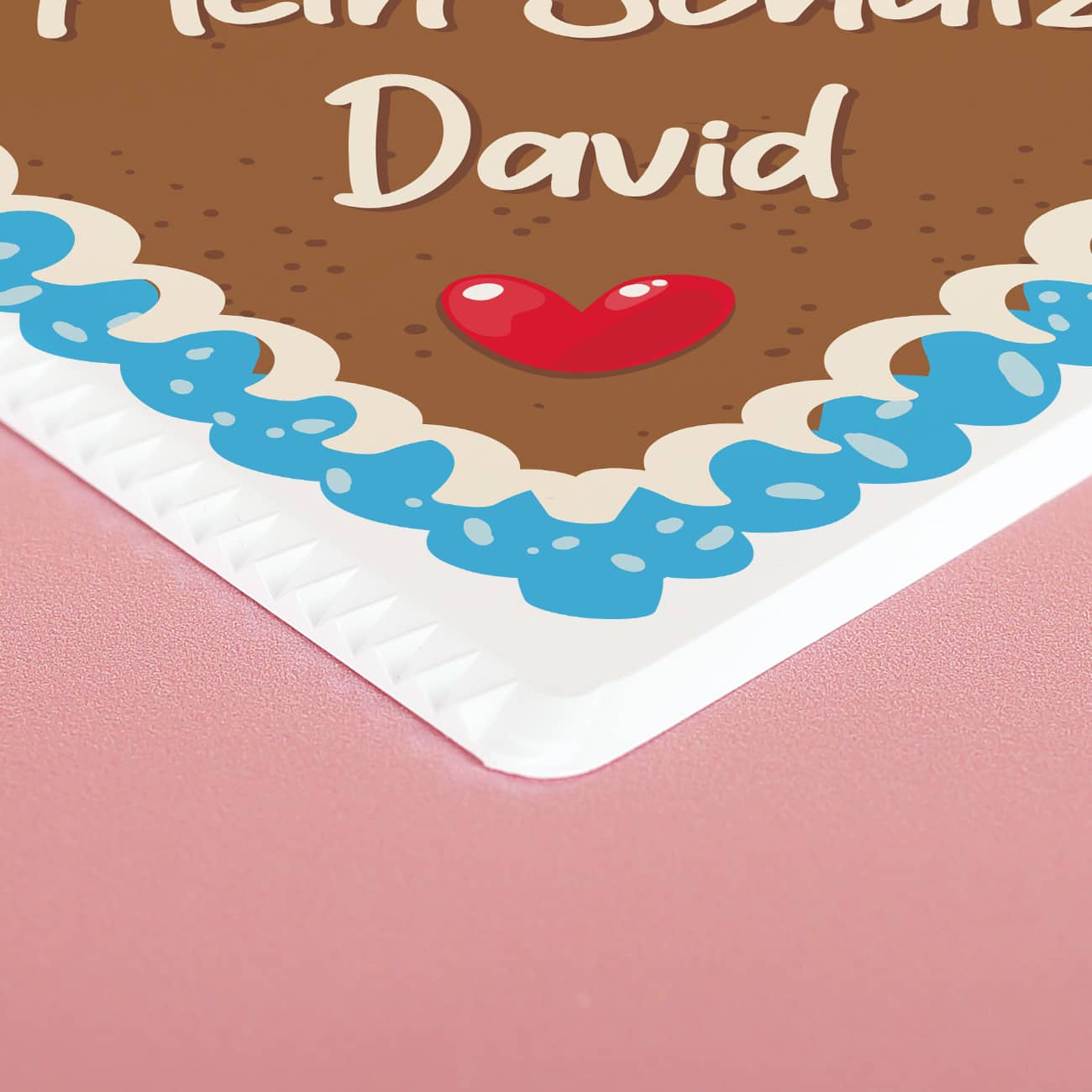 Mit Kratzzähnen und glatter Kratzkante