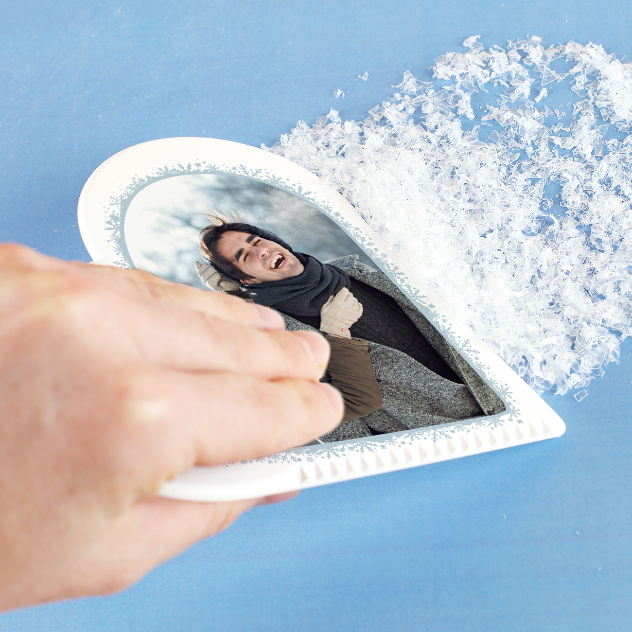 Entfernt jedes Eis und jeden Frost