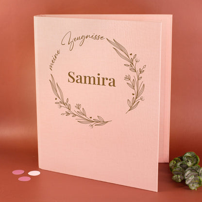 Personalisierte Zeugnismappe aus Leinen graviert mit Name und floralem Line Art Motiv | Farbauswahl