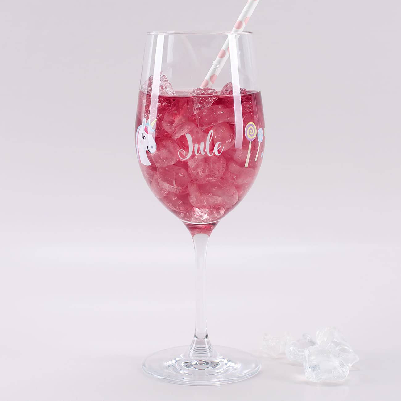 Weinglas mit EInhorn und Ihrem Wunschnamen bedruckt