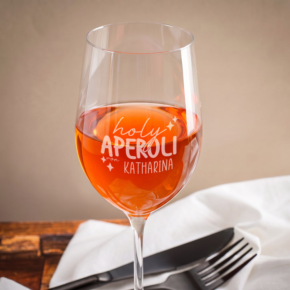 Graviertes Holy Aperoli Glas mit Wunschname als persönliches Geschenk zum gemeinsamen Essen