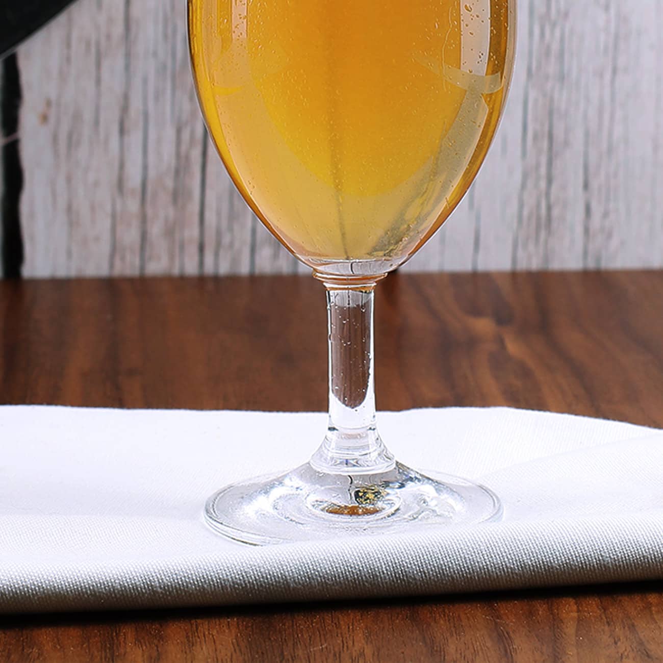 Detail Leonardo Pilstulpenglas