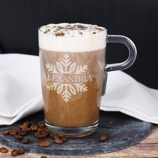 Trinkglas für Heißgetränke mit Schneeflocke und Name graviert