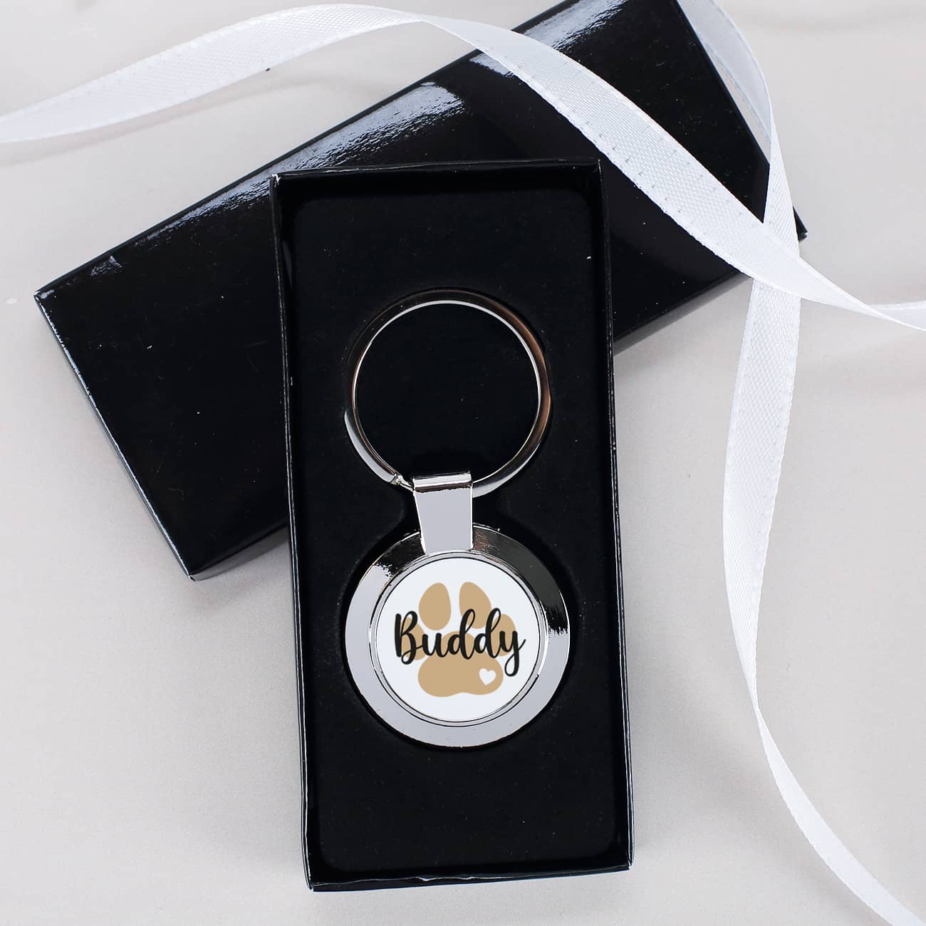 Wird in schwarzer Geschenkschachtel geliefert