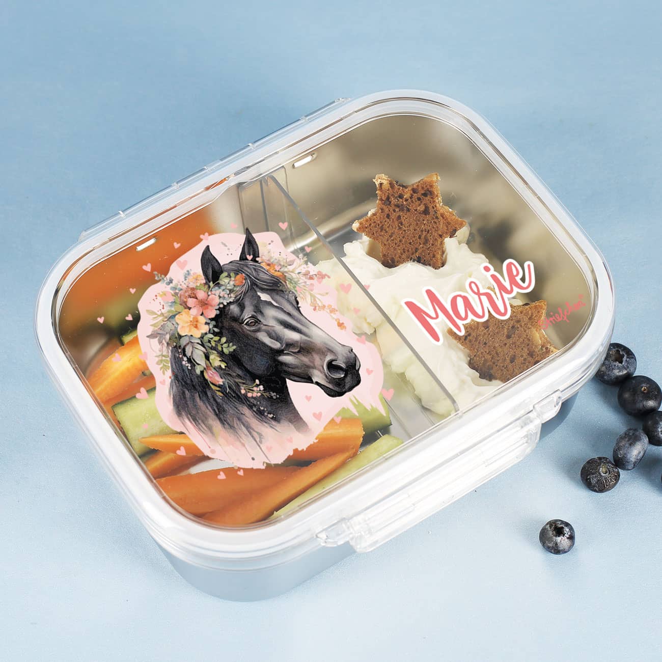 Pferdedose mit Frühstücksinhalt 