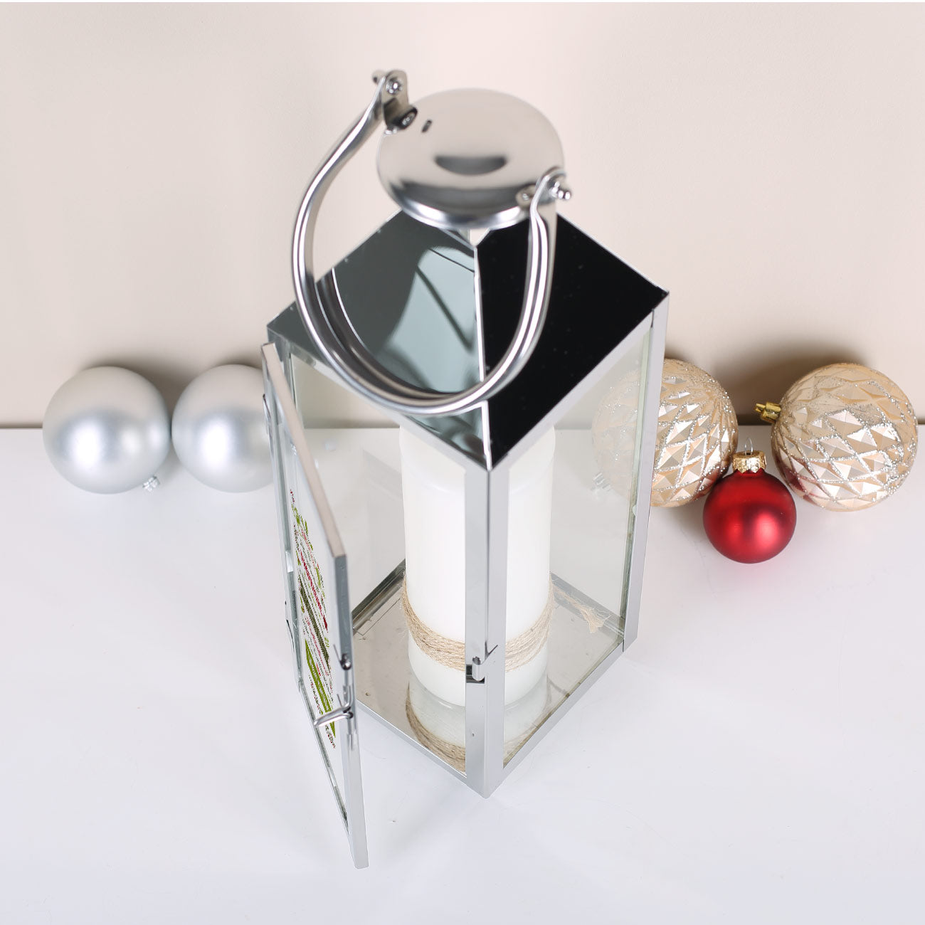 Weihnachtslaterne mit guten Wünschen zum Fest