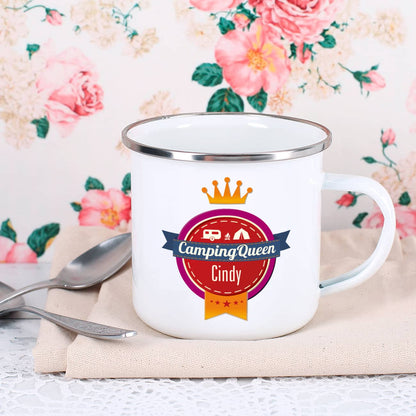 Emaillebecher mit Campingqueenmotiv