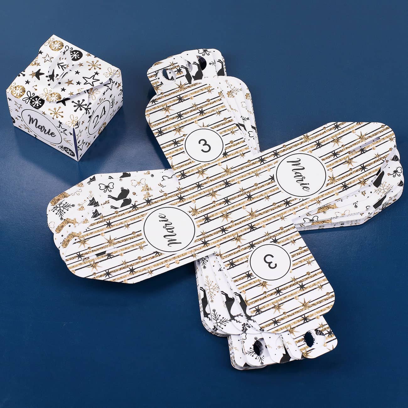 Kalender-Schachteln vor dem Falten und zusammenbauen