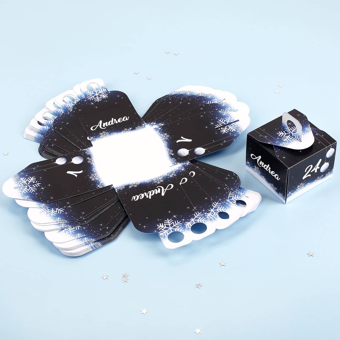 Adventskalender-Schachteln vor dem Falten