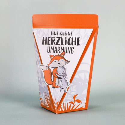 Kleine Geschenktüte "Eine kleine herzliche Umarmung" mit Text nach Wunsch