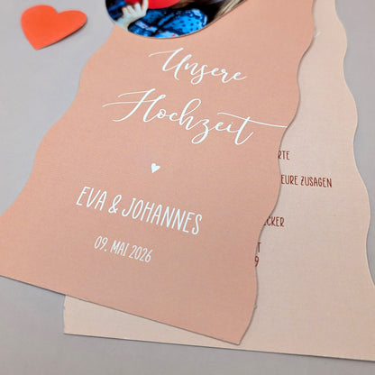 Hochzeitseinladung - Kartentrio mit Wellenrand - Detail