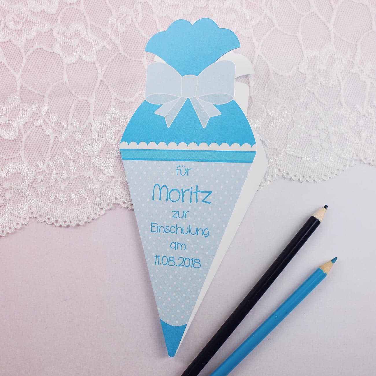 Klappkarte in Zuckertütenform für Jungen