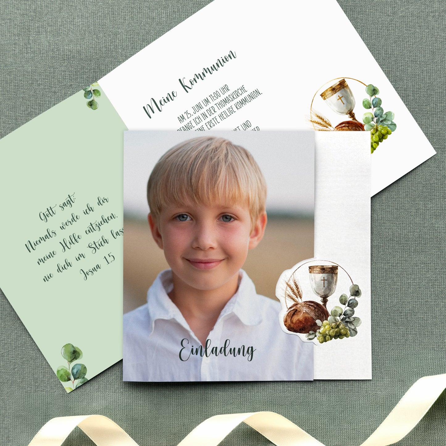 Quadratische Klappkarte zur Kommunion mit Foto vorne und geöffnetem Innenteil, Motiv-Verschluss innen und außen sichtbar