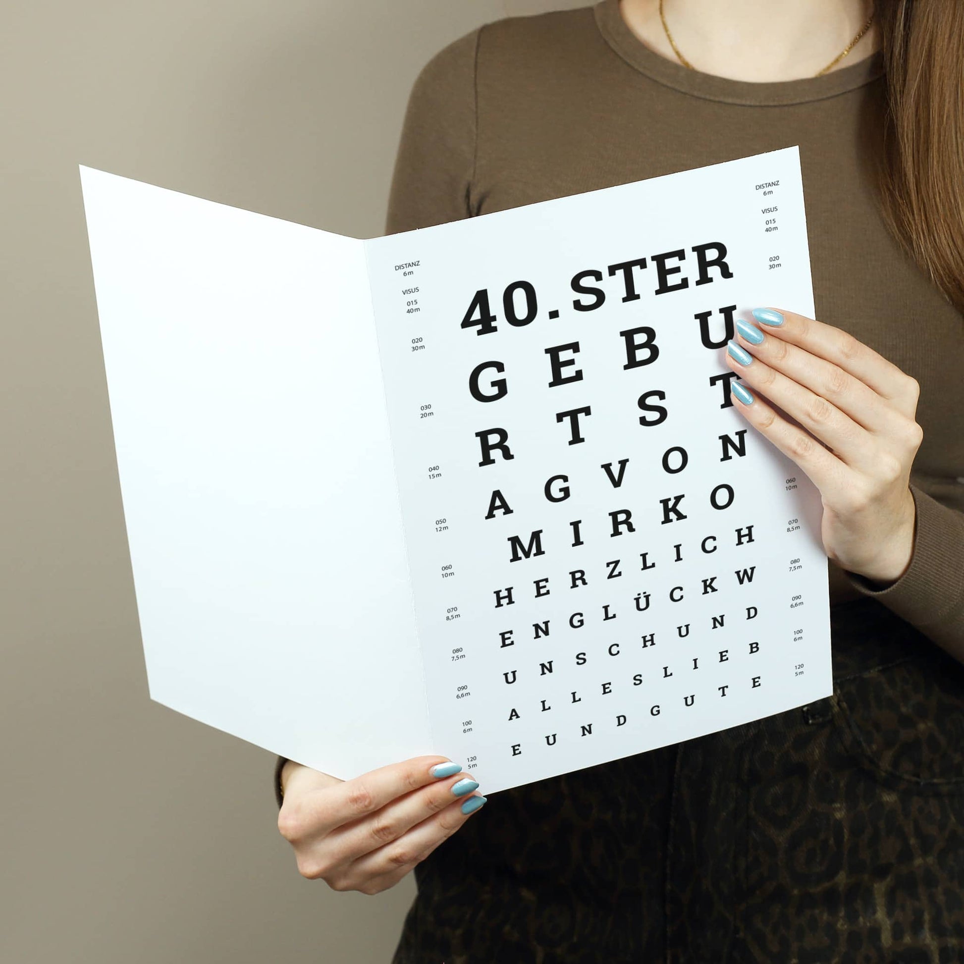 Geburtstagsklappkarte mit Sehtest Motiv und Name und Alter personalisiert