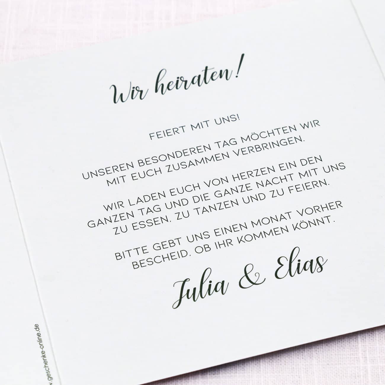 Einladungskarte zur Hochzeit mit Schleifensverschluss - Einladungstext