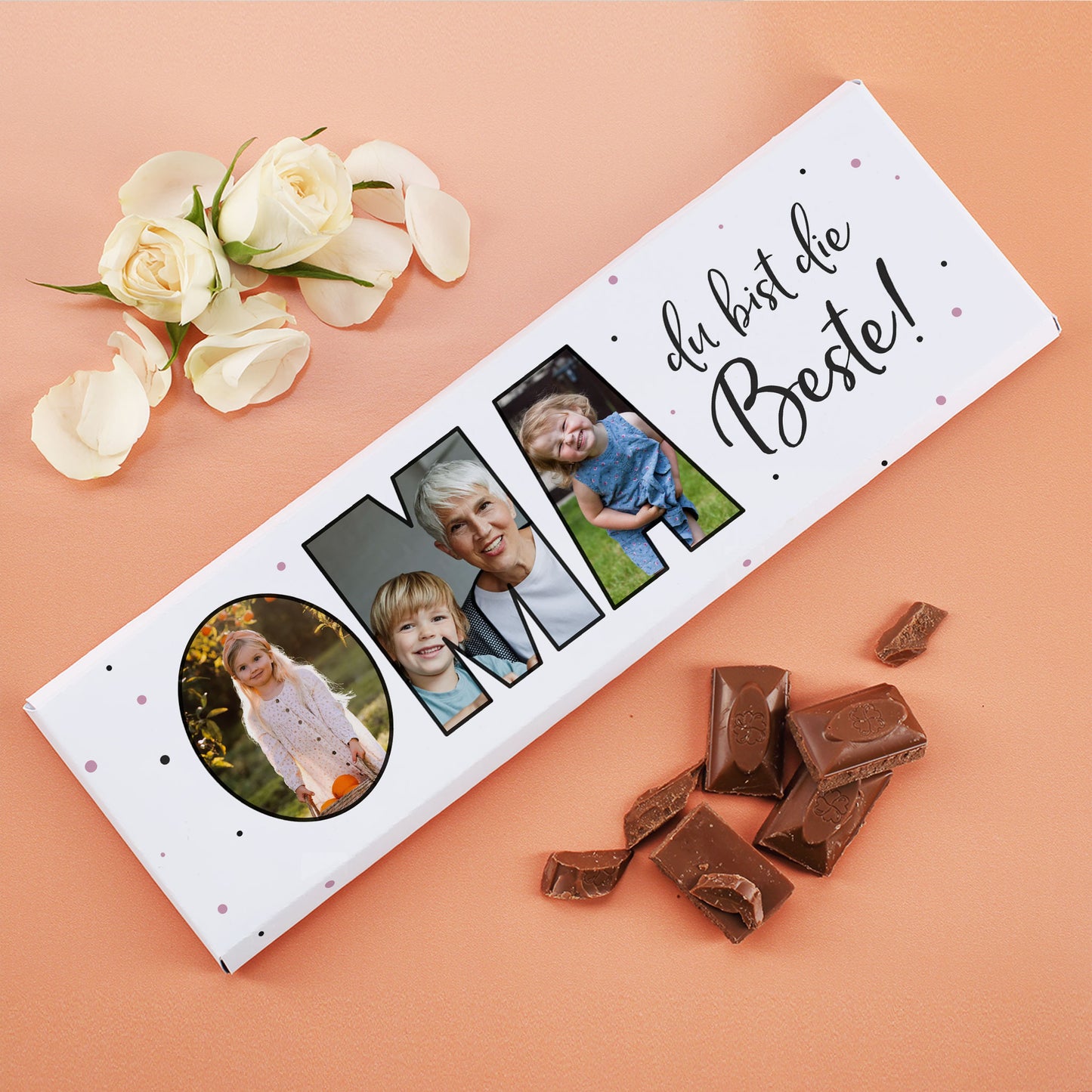 XXL Schokoladentafel „Oma du bist die Beste!“ mit 3 personalisierten Fotos und Milchschokolade-Stücken dekorativ mit Rosenblüten