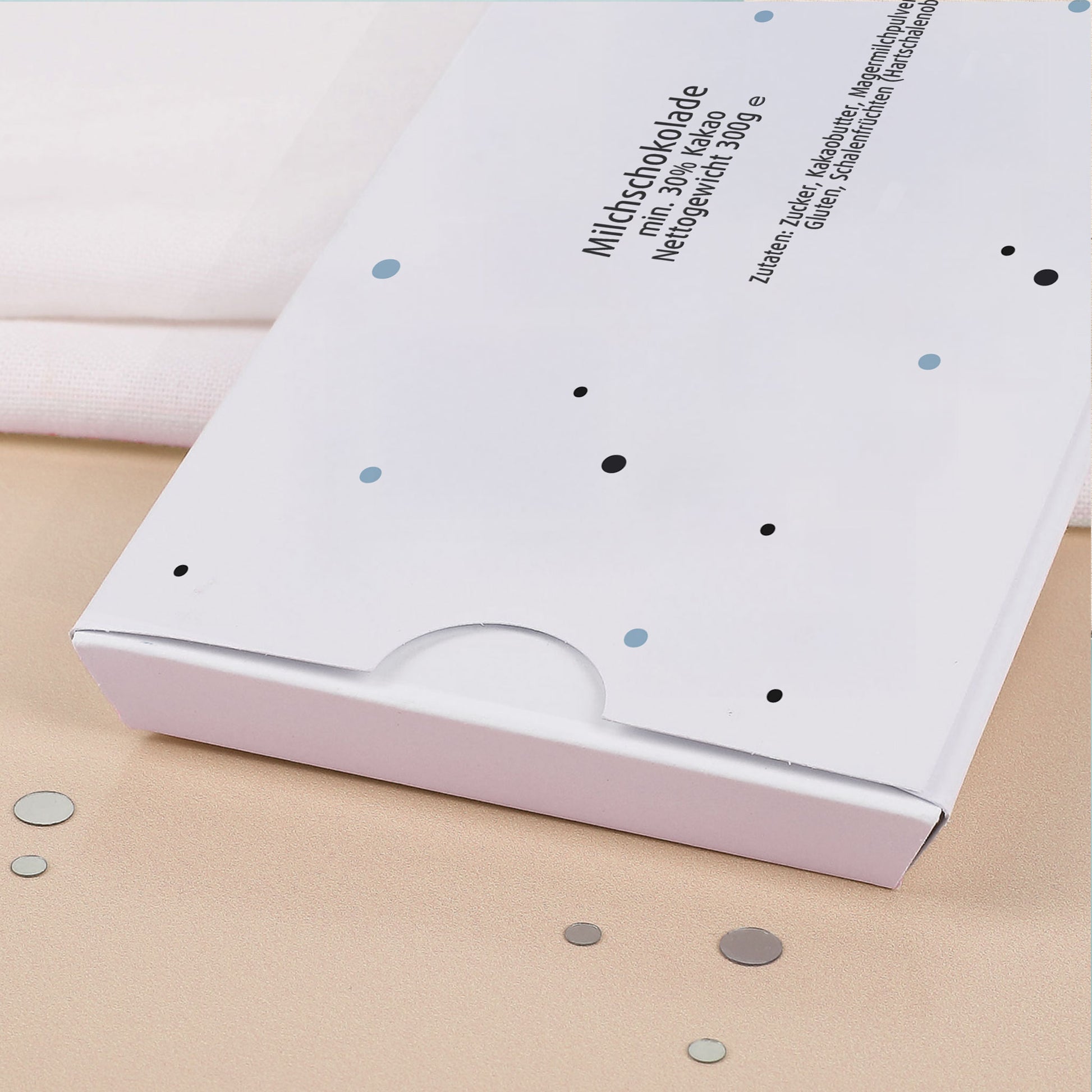 Rückseite der XXL Schokoladentafel mit Zutaten- und Nährwertangaben