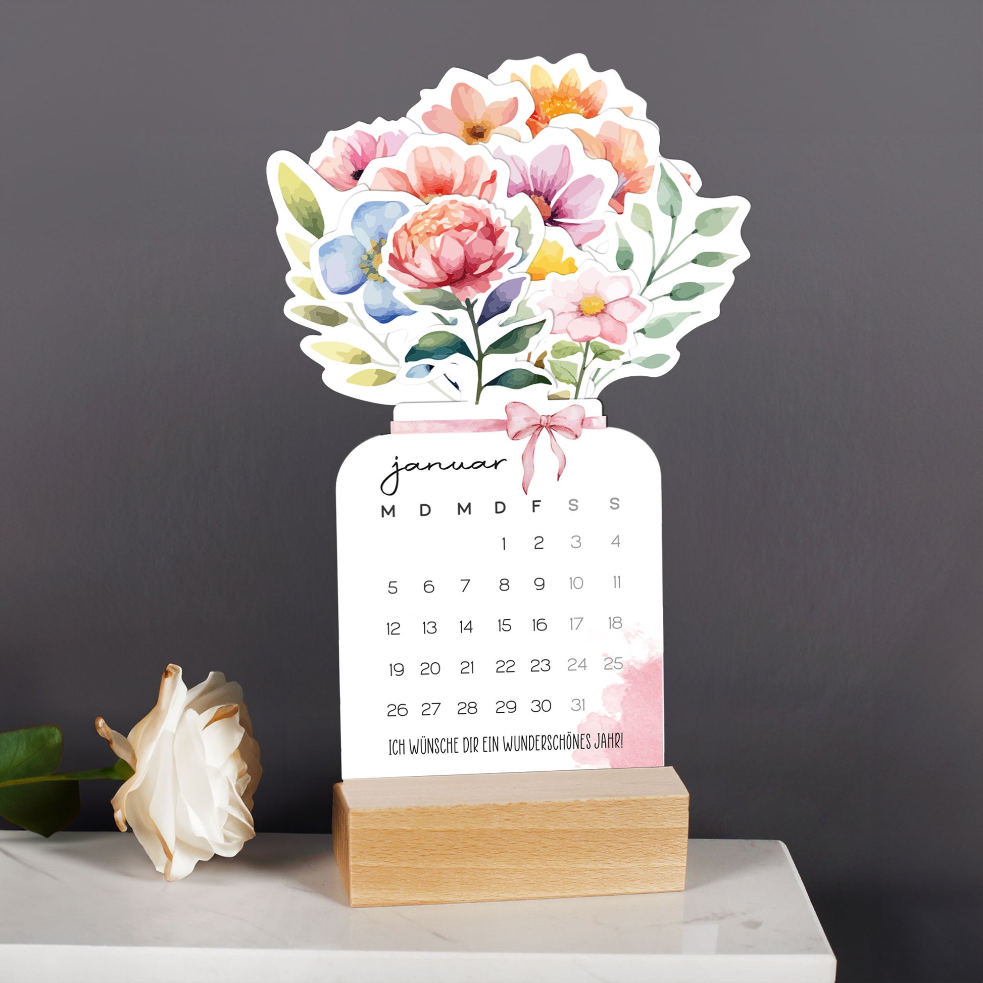 Für jeden Monat eine Blume im Watercolor-Stil