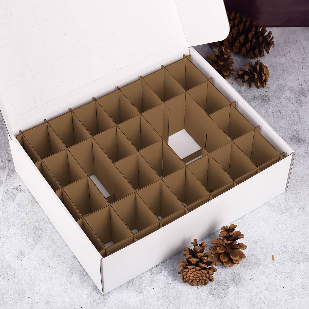 24 Fächer zum selber befüllen