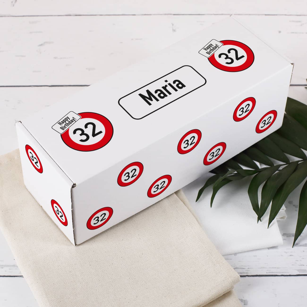Bedruckte Geschenkbox M mit Verkehrszeichen
