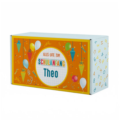 Mittlerer personalisierter Geschenkkarton mit Name und buntem Schulanfang-Motiv