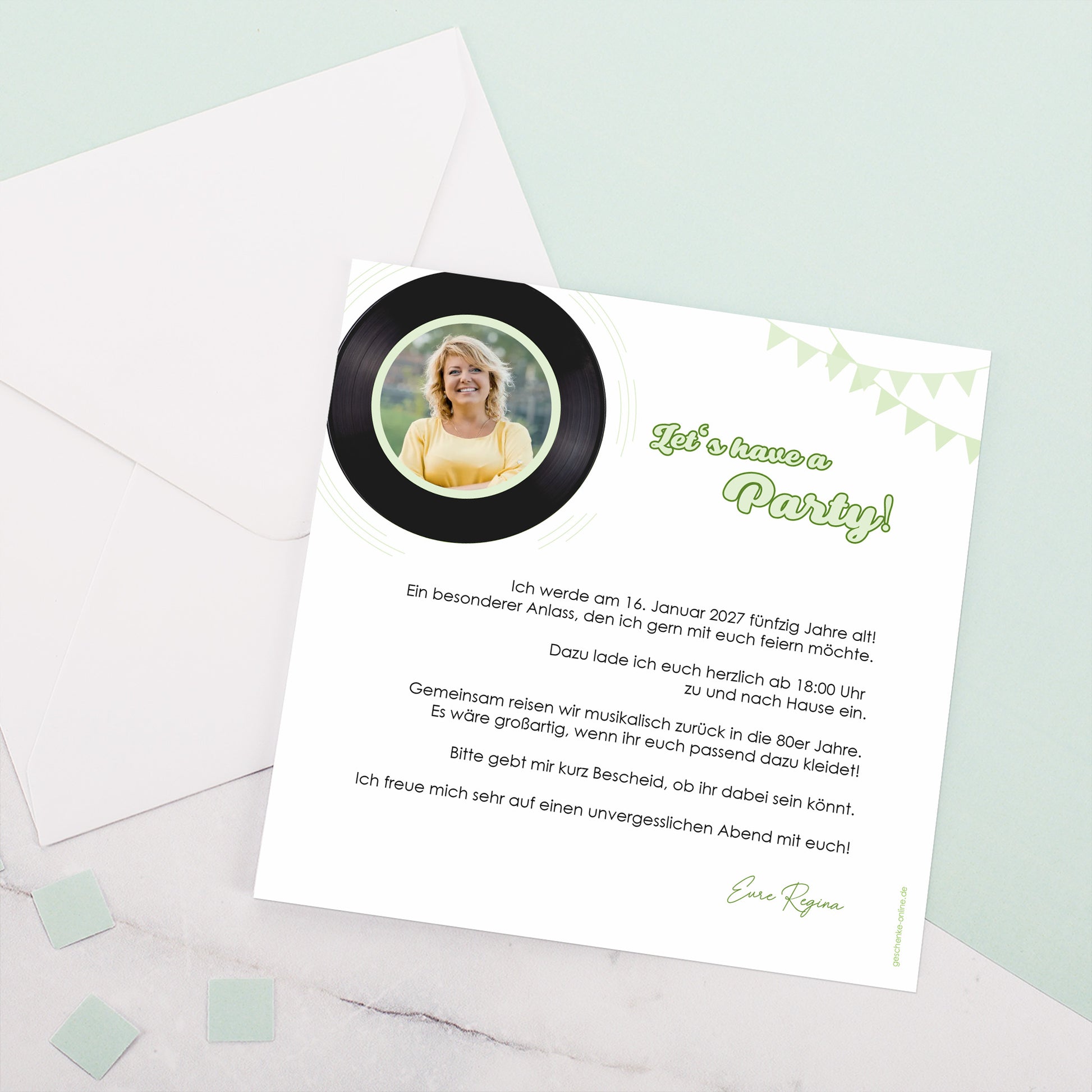 Quadratische Einladungskarte Geburtstag mit Schallplatte und personalisierten Details in verschiedenen Farben