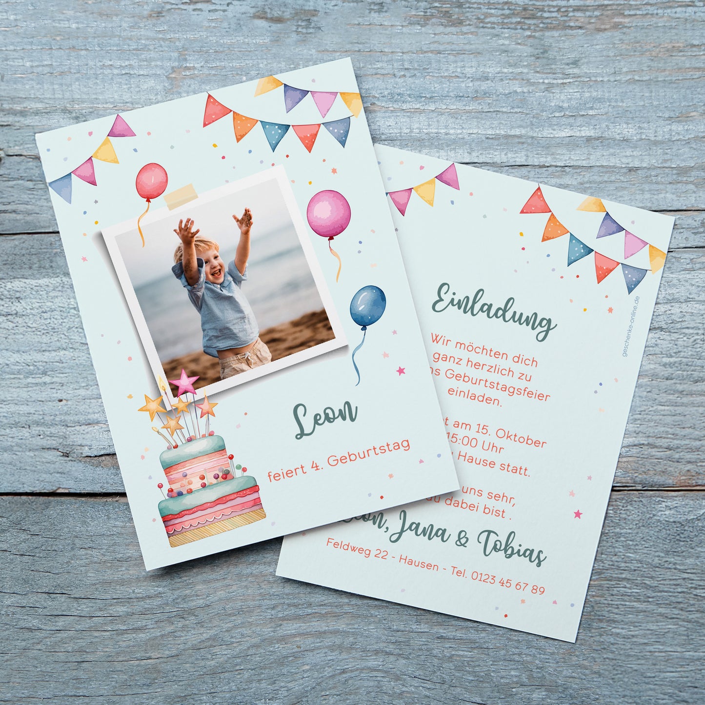 Personalisierte Einladungskarte zum Kindergeburtstag mit Foto und buntem Party-Motiv