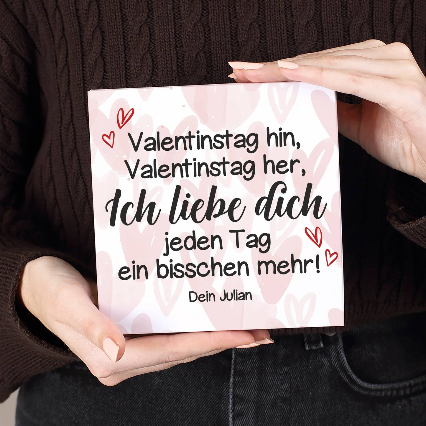 Ich liebe dich jeden Tag ein bisschen mehr! - 100g Lindt Pralinen mit Ihrem Wunschtext bedruckt