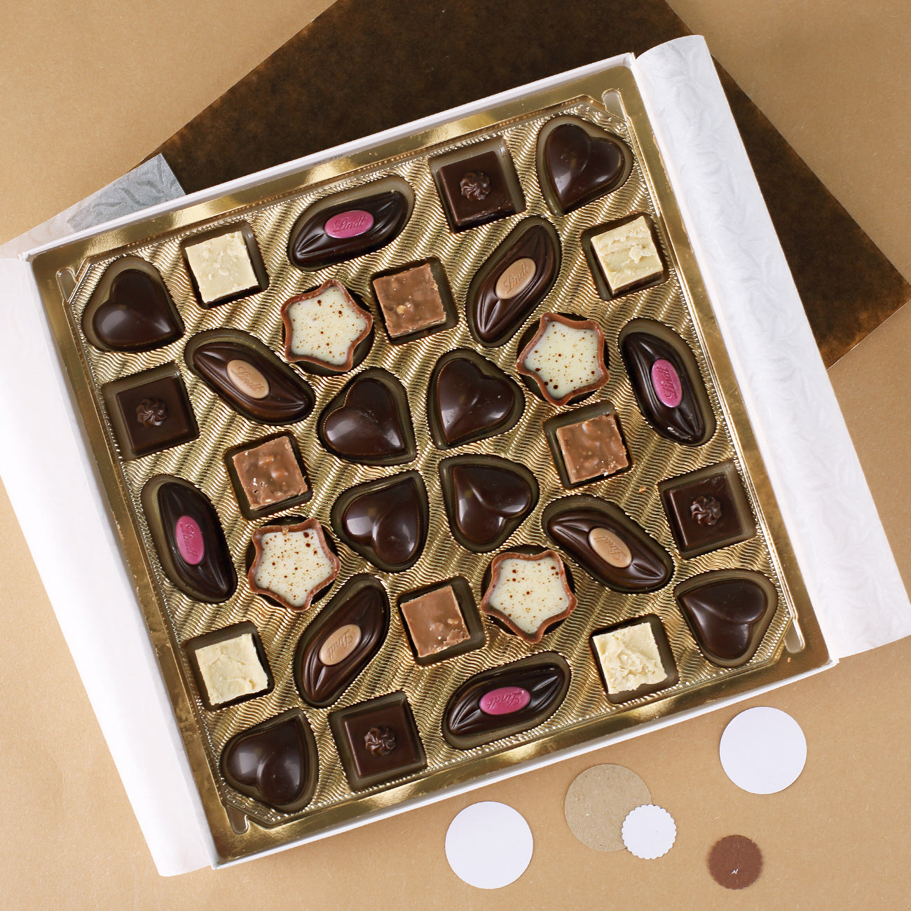 155g Lindt Pralinen zum 60. Geburtstag mit Name und Wunschtext