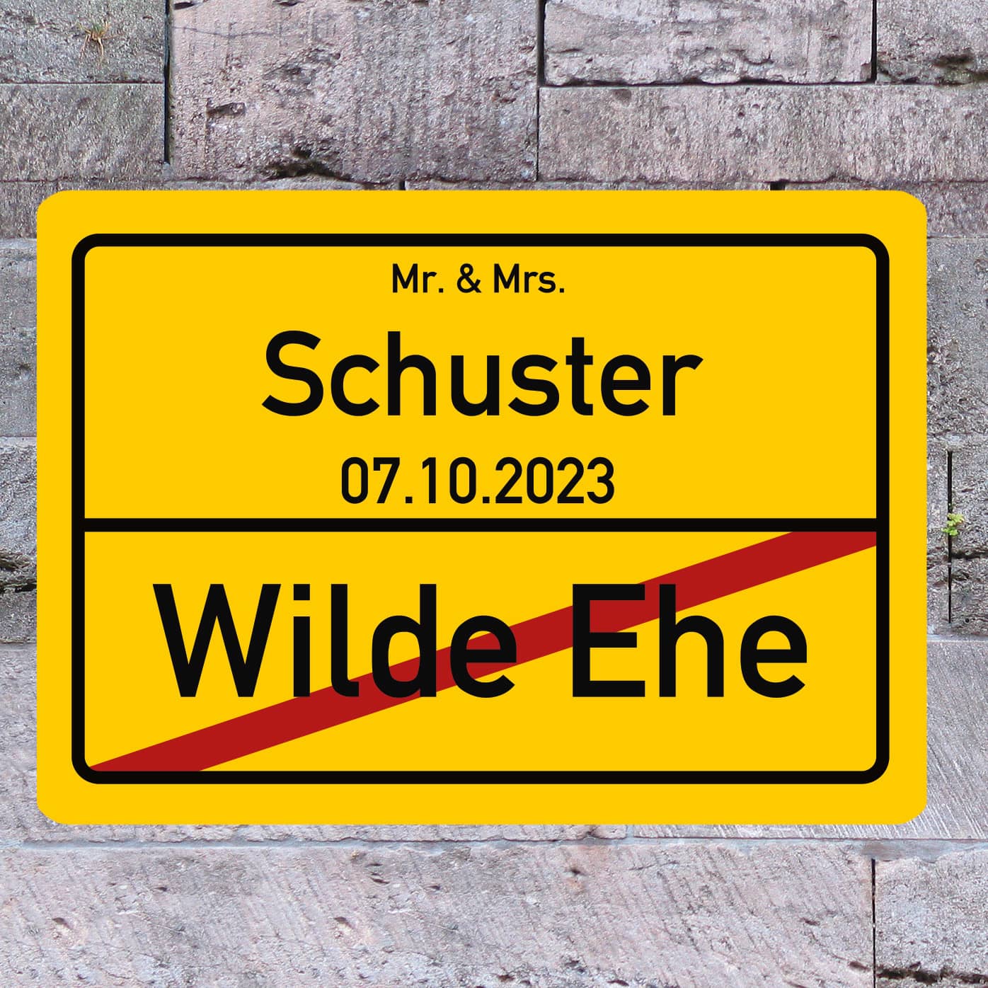 Ortsschild zur Hochzeit mit Wunschname und Datum
