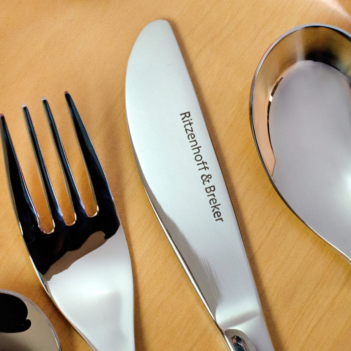 Nahaufnahme Kindermesser mit Gravur „Ritzenhoff & Breker“