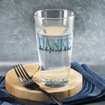 Bedrucktes Wasserglas um Danke zu sagen