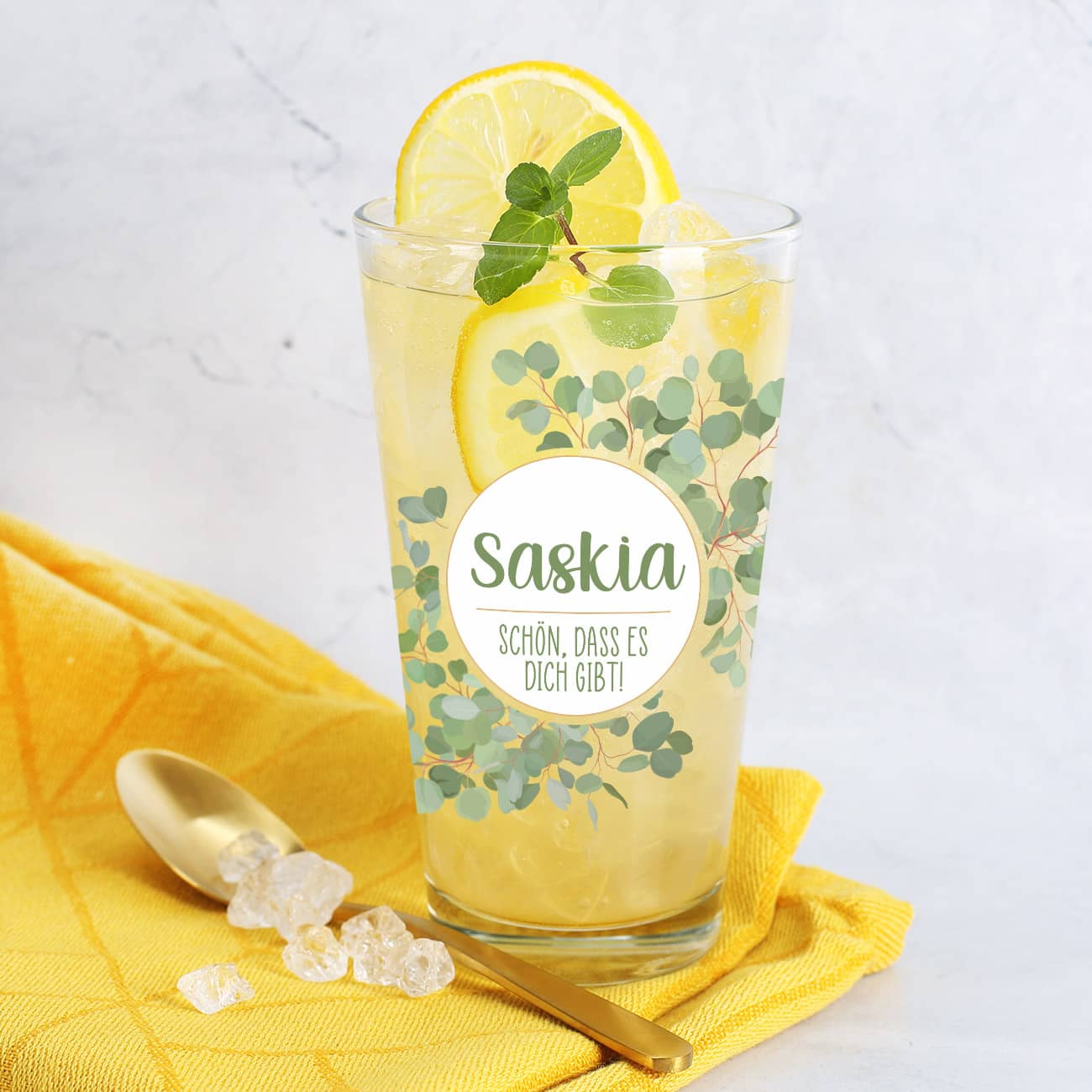 Trinkglas mit Eukalyptus-Motiv und Name personalisiert