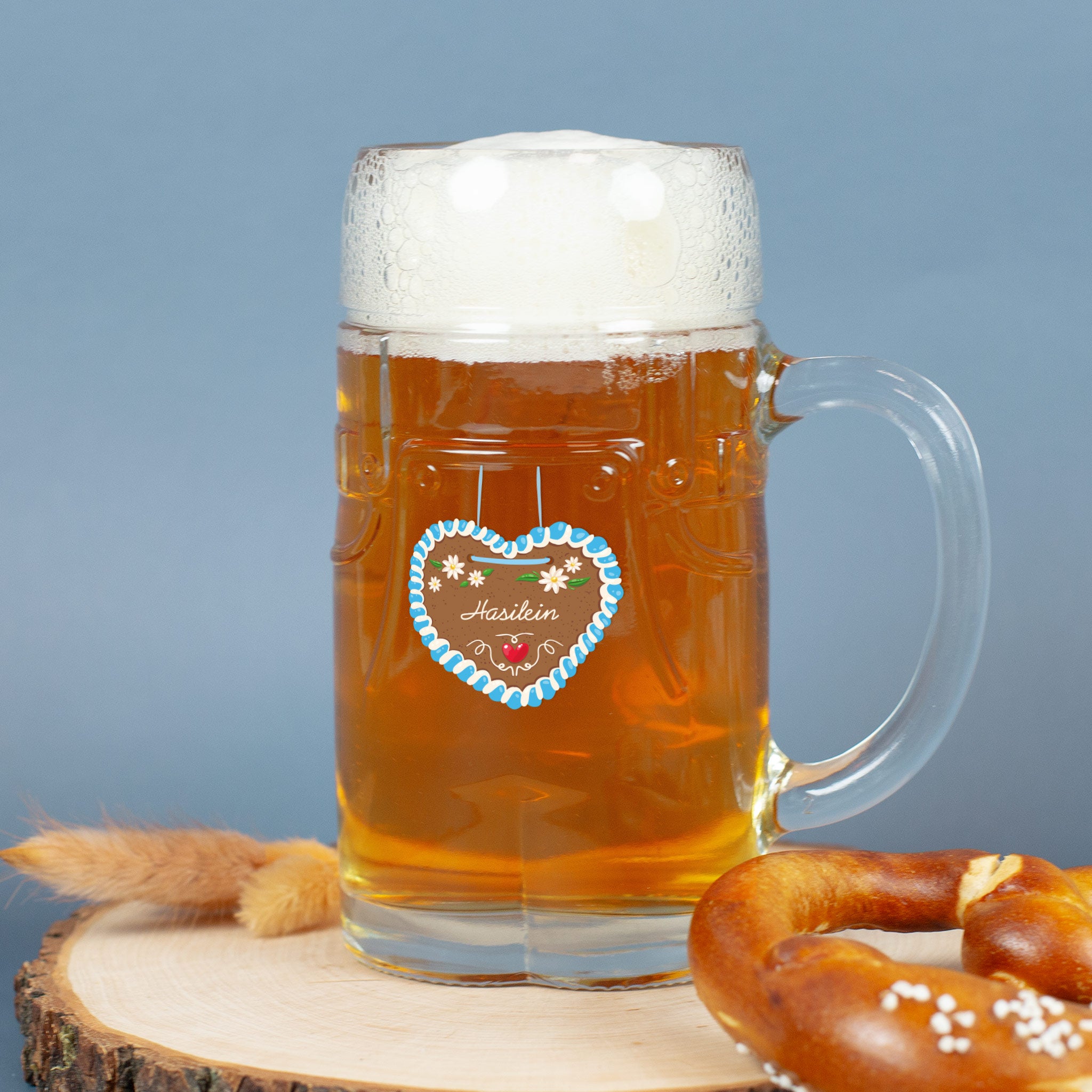 Personalisierter Bierkrug mit Lebkuchenherz und Name Hasi