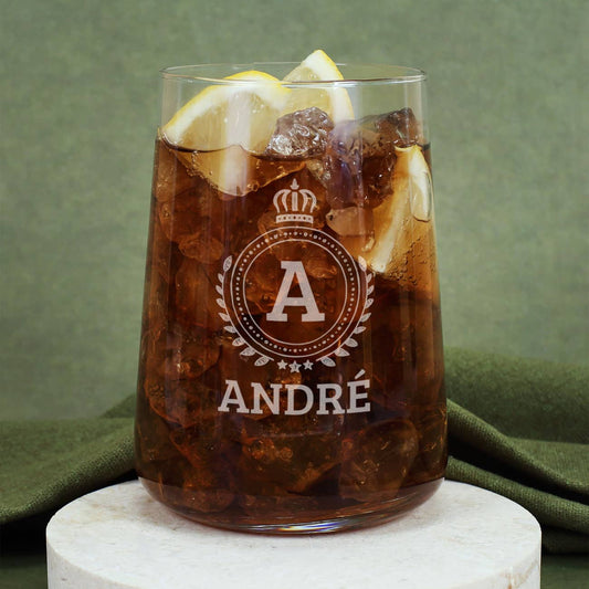 Trinkglas mit Name und Initial zum Geburtstag oder Vatertag