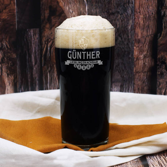 Bierglas Pint mit Name und Text personalisiert