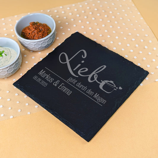 Detailansicht des Wortes „Liebe“ mit Topf-Motiv als „e“