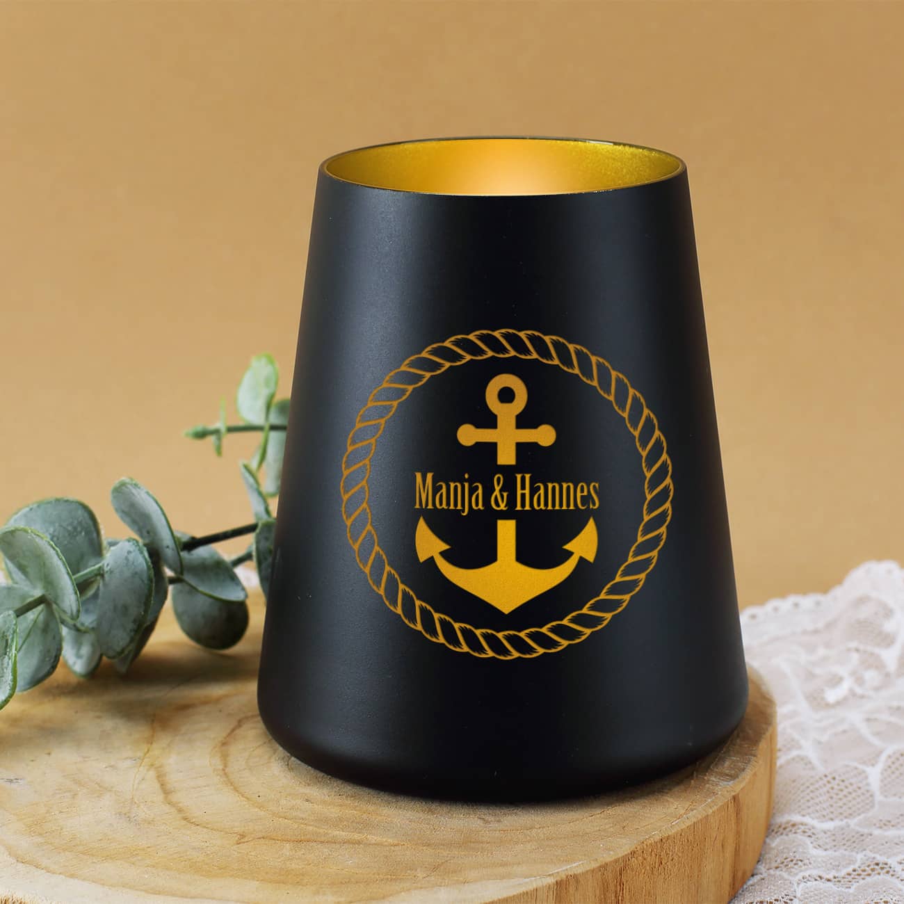 Schwarzes Windlicht mit maritimen Ankerdesign mit Namensgravur