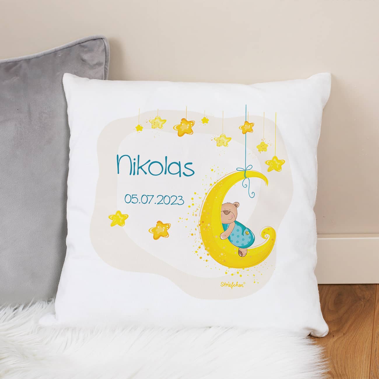 Bedrucktes FLauschkissen mit süßem Teddy und Ihren Wunschdaten