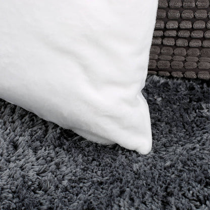 Flauschkissen mit Wichtel Weihnachtszug und Name