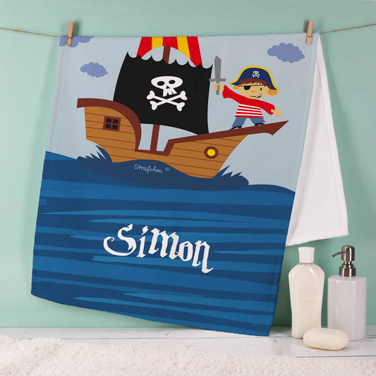 Großes Handtuch mit Piraten-Motiv und Wunschname