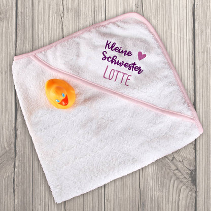 Kapuzenhandtuch mit Name für kleine Schwestern bestickt