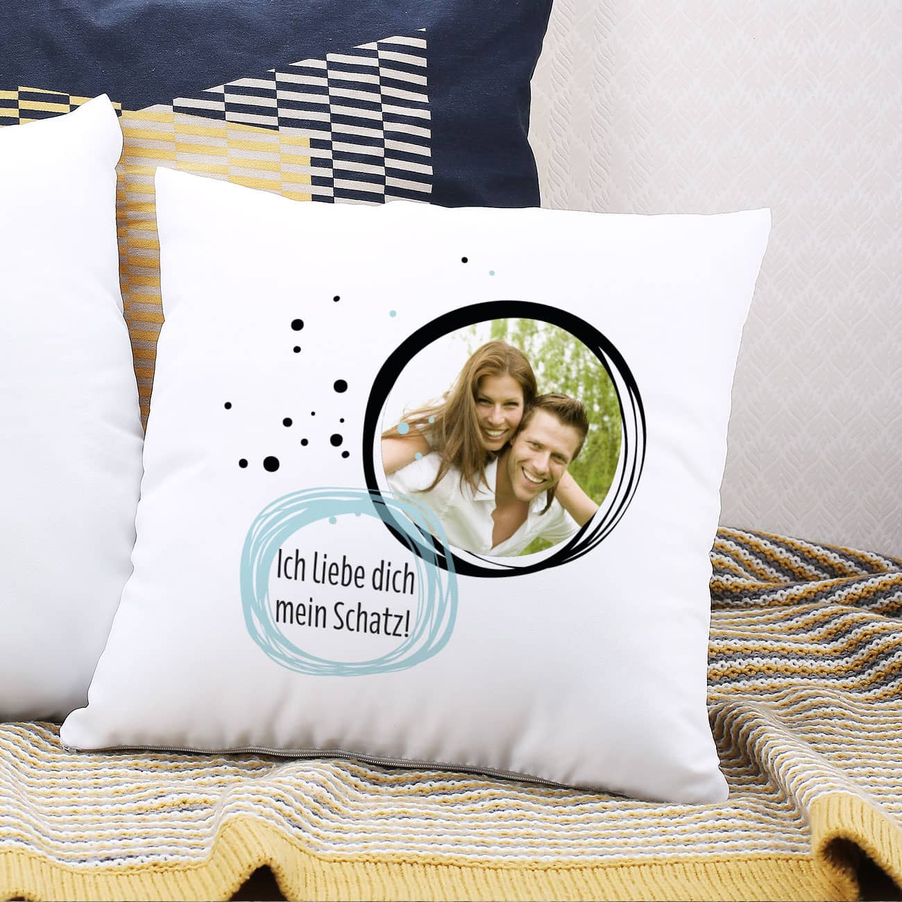 Modernes Fotokissen mit Ihrem Wunschtext