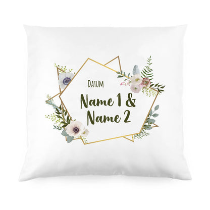 Kissen zur Hochzeit mit Blüten, Namen und Datum