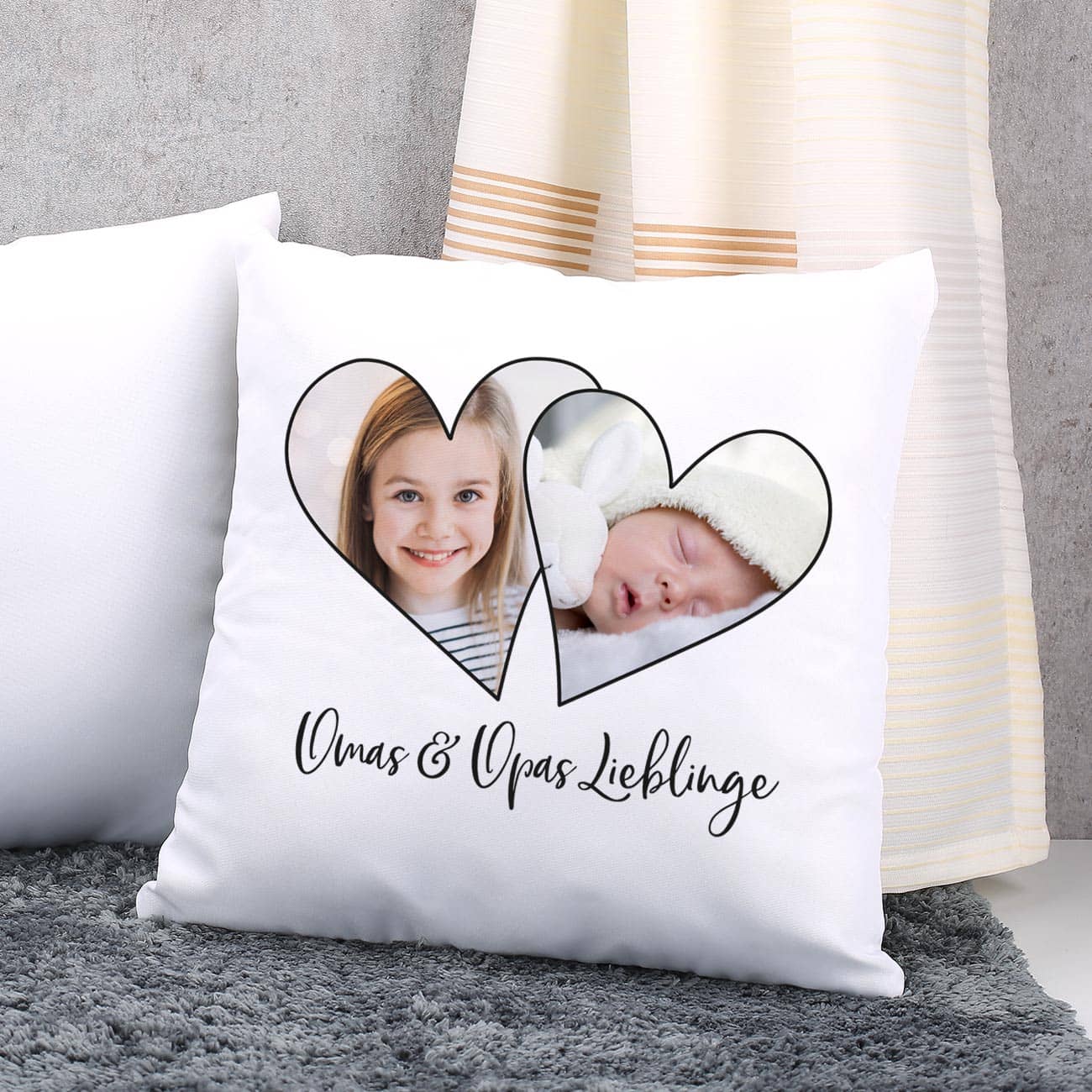 Fotokissen mit zwei Herzen und Wunschtext