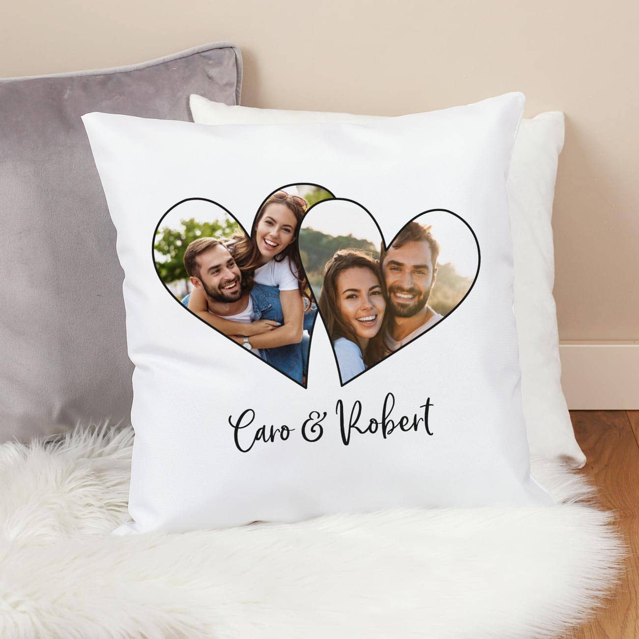 Fotokissen mit zwei Herzen und Wunschtext
